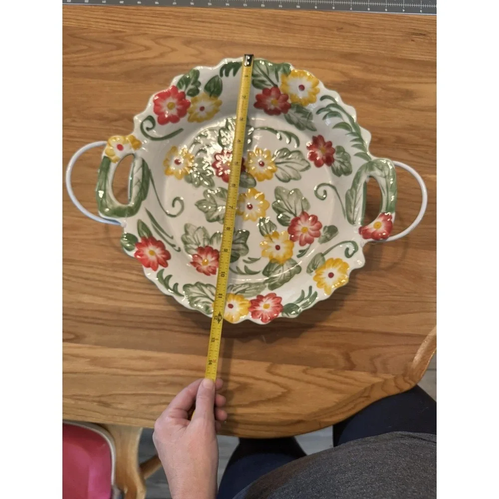 TEMPTATIONS BY TARA  RAISED FLORAL BAKING  DISH WITH WIRE AND RATTAN HOLDER 12